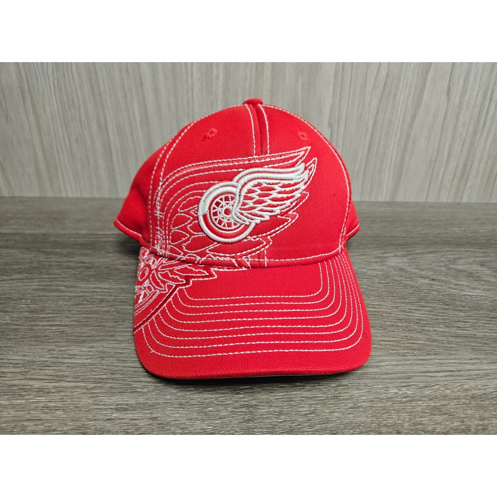 Reebok Detroit Red Wings NHL Center Ice Youth Hat Red White Contrast Stitch Cap